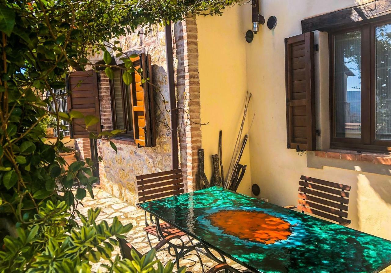 Umbria, "Casa Sagrantina" Con Piscina E Pergolato Collazzone Exterior foto